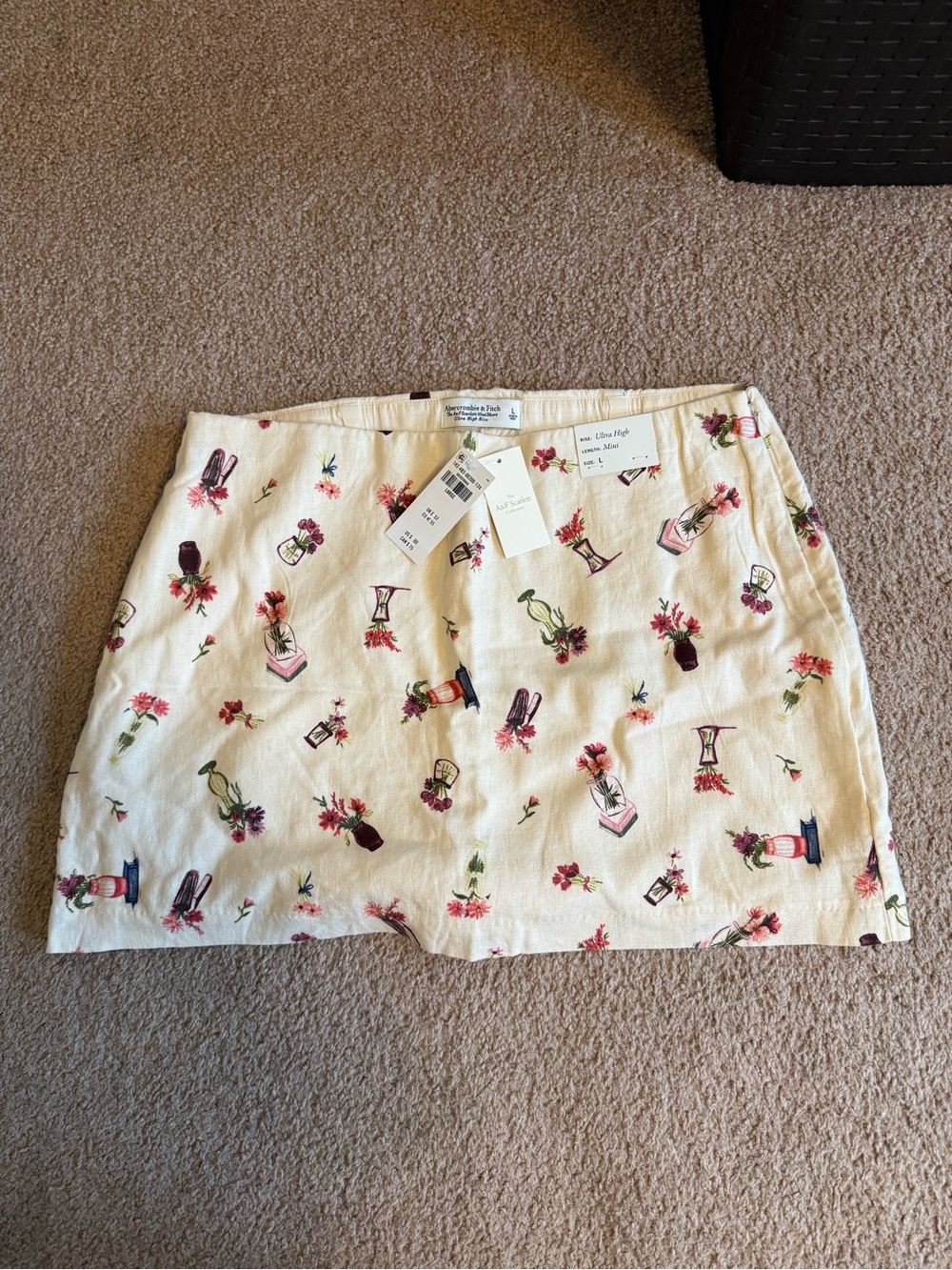 The A&F Scarlett Linen-Blend Mini Skort